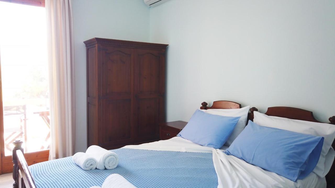 Fistiki Rooms Agia Marina  Eksteriør bilde